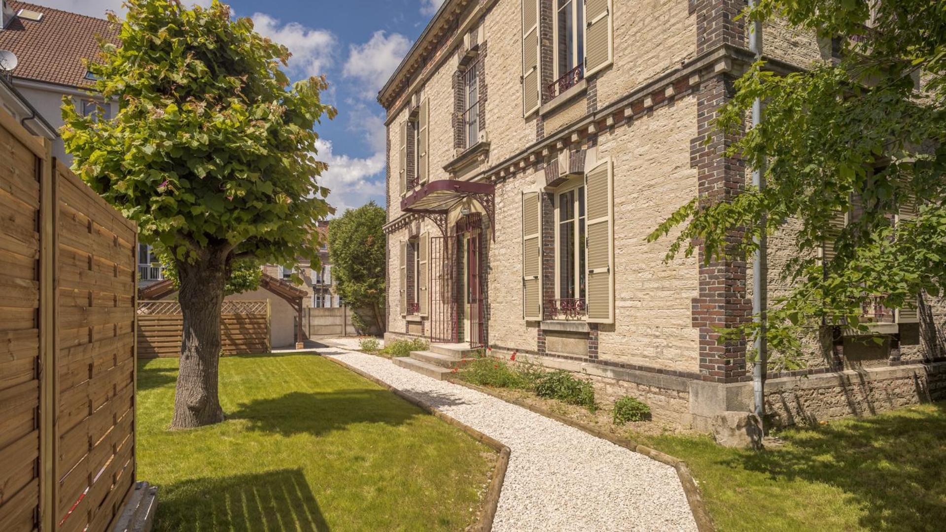 Bonappart 1 - Charme Napoleonien & Confort Troyes Exteriér fotografie